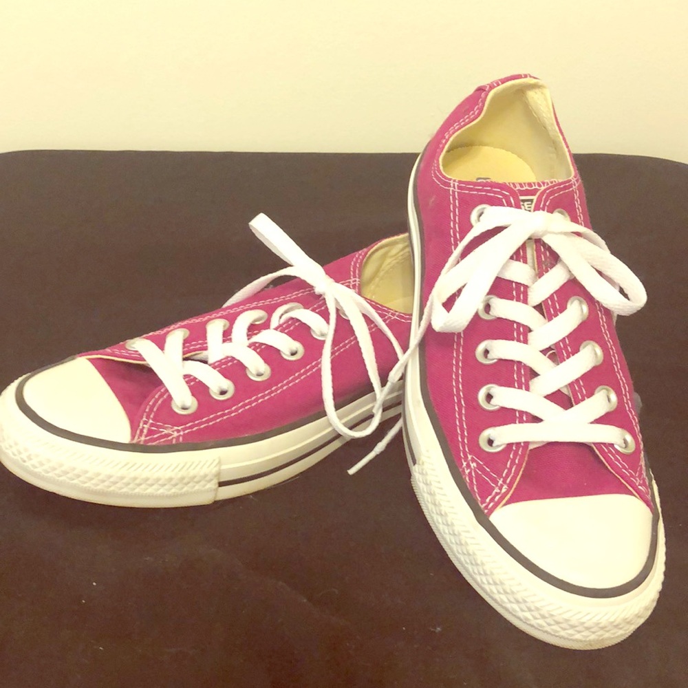 Converse shoes.